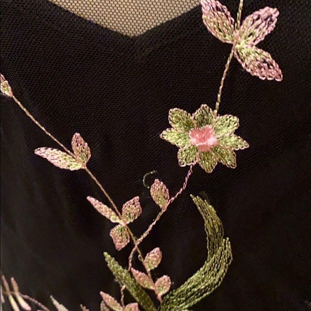 Donna Ricco - Picture 5 of 8